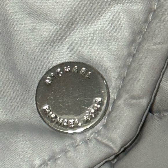 MICHAEL KORS Baby Girls Berber Cuff Split Zip Hood Puffer Jacket Gray Silver 12m - Picture 8 of 9